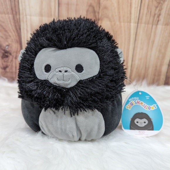 Squishmallows Aron the Gorilla‎ 8-in Plush NWT - Picture 1 of 5